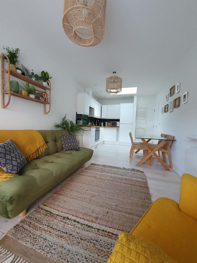 The Taylor Suite - Stunning 2-Ensuite Beds, Cathedral View Roof Garden Truro Dış mekan fotoğraf